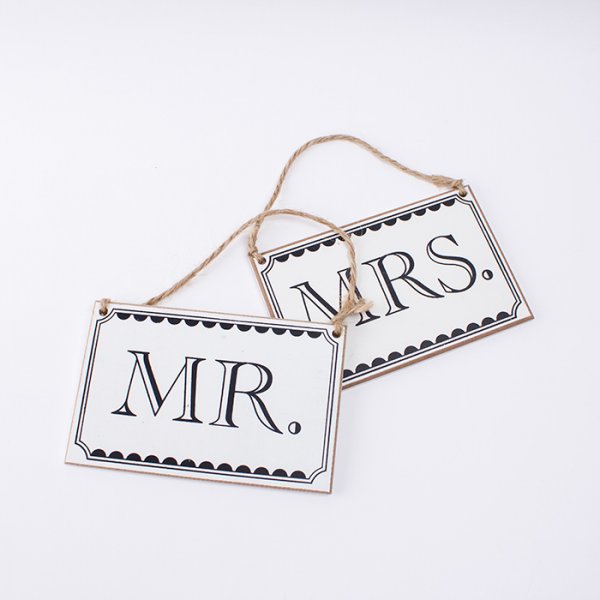 Skyltar - Mr & Mrs - Vintage Affair - Tv stycken
