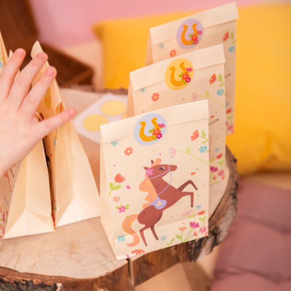 Godis/Fiskedammspåsar - Hästparty - 6 st Godis/Fiskedammspåsar - Hästparty - 6 st