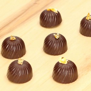 Pralinform -  Kupol med swirl - FunCakes