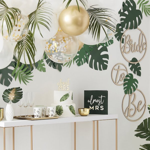 Krans med slöja - Botanical Hen Krans med slöja - Botanical Hen