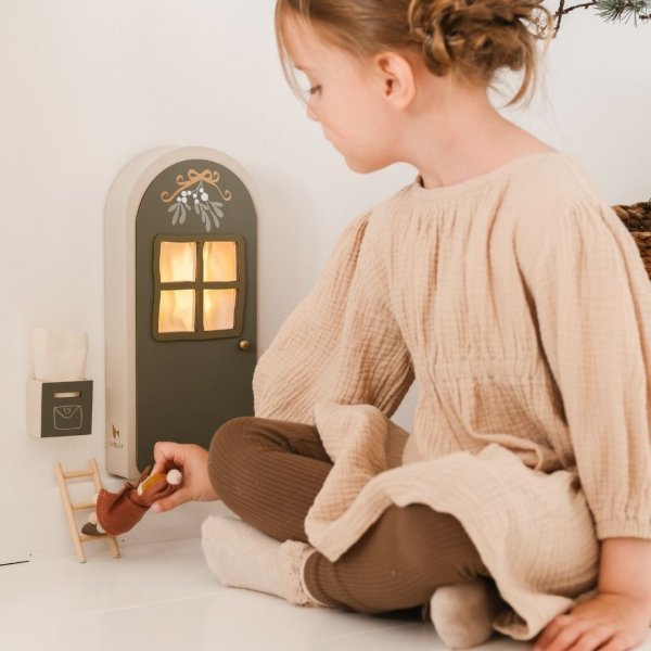 Nissedörr med LED-ljus - Grön - FABELAB Nissedörr med LED-ljus - Grön - FABELAB