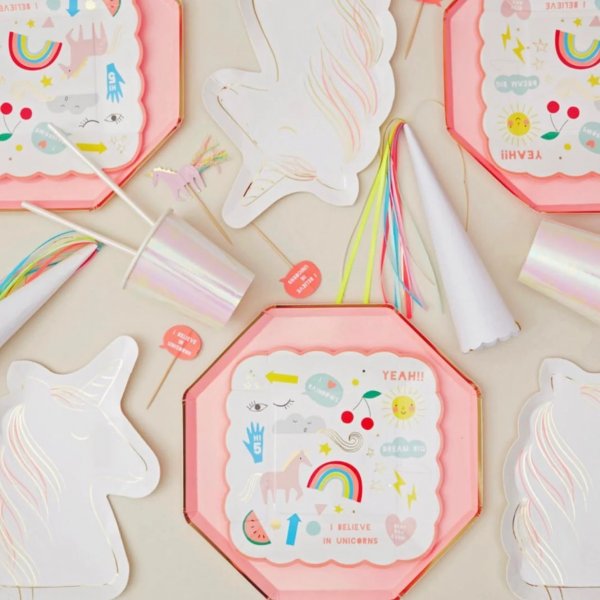 Papptallrikar - Magical unicorn - enhörning Papptallrikar - Magical unicorn - enhörning