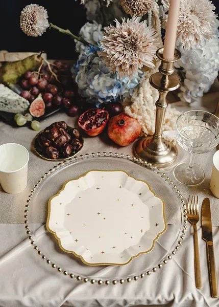 Papperstallrik beige med stj�rnor