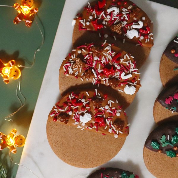 Strössel - Jul - Out of the Box Santa Claus - 60 g - PME Strössel - Jul - Out of the Box Santa Claus - 60 g - PME