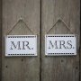 Skyltar - Mr & Mrs - Vintage Affair - Tv stycken