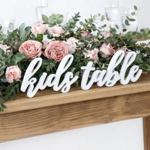 Träbokstäver - Kids table